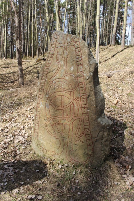 Runsten från höger